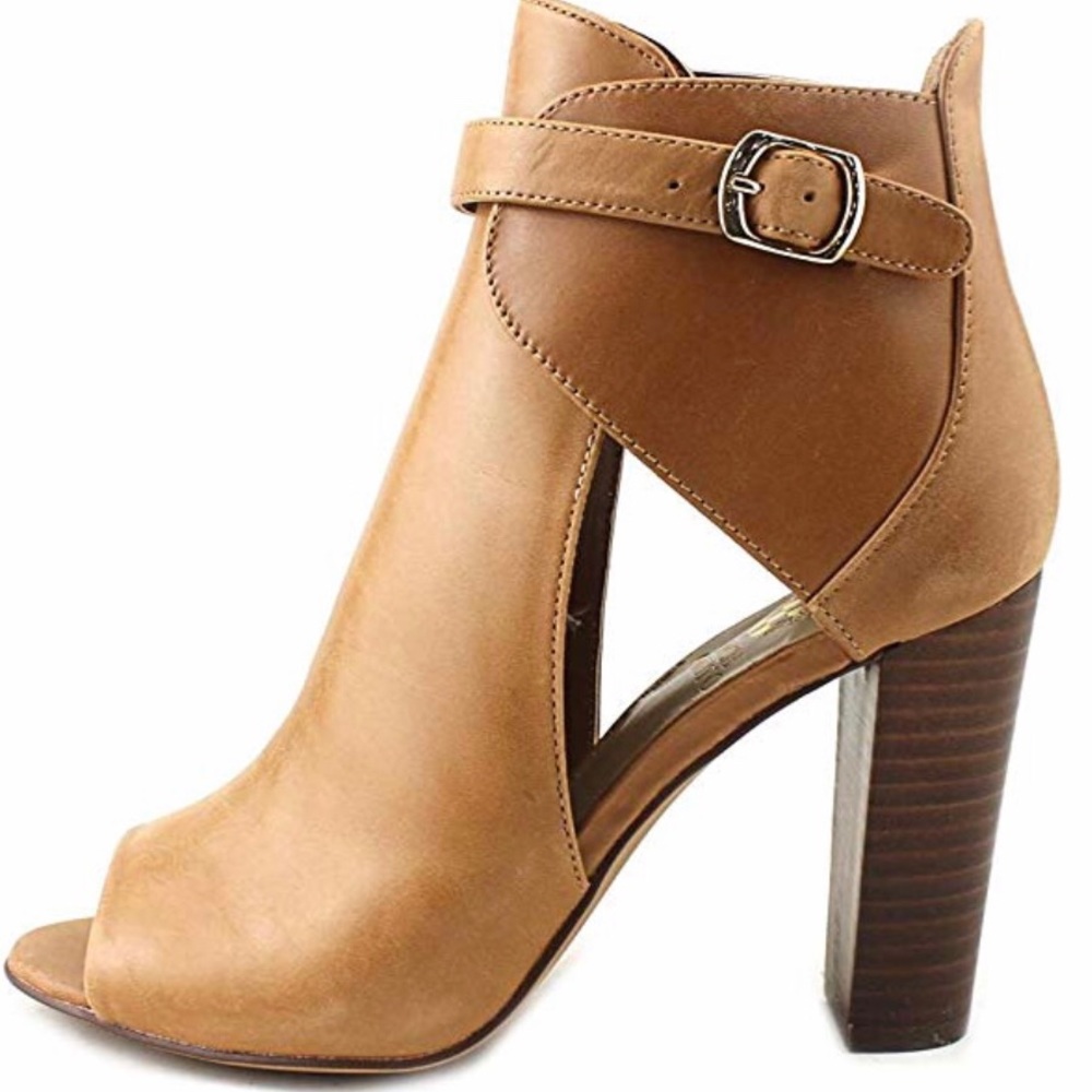 Vince Camuto Women’s Venica Heels